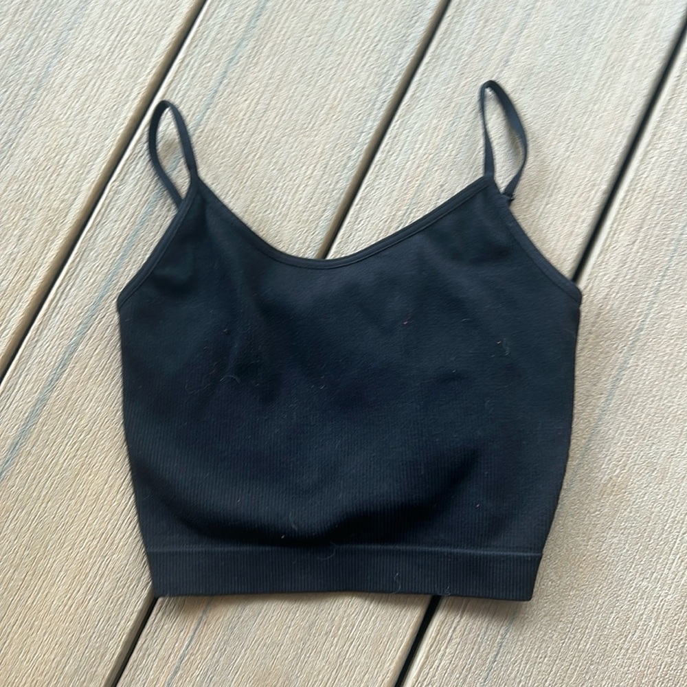 Black cropped tank top